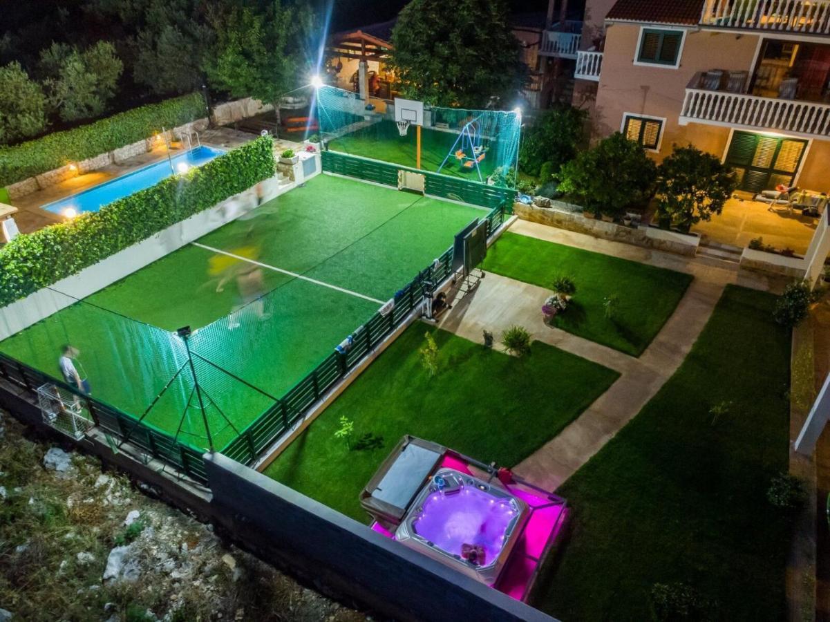 Apartments Mirko Сегет Враница Екстериор снимка