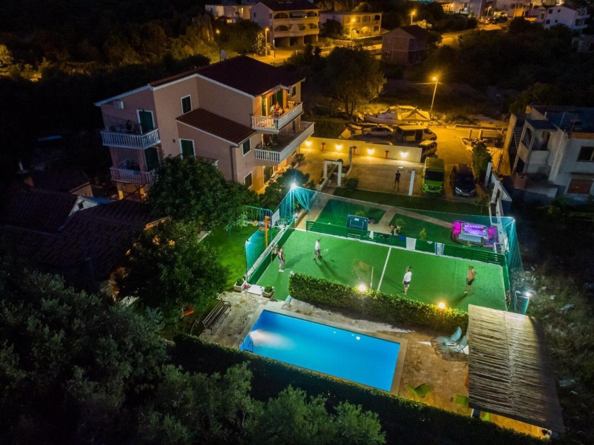 Apartments Mirko Сегет Враница Екстериор снимка