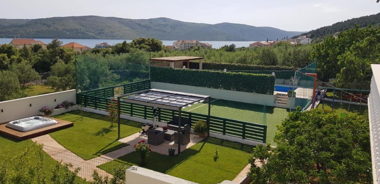 Apartments Mirko Сегет Враница Екстериор снимка