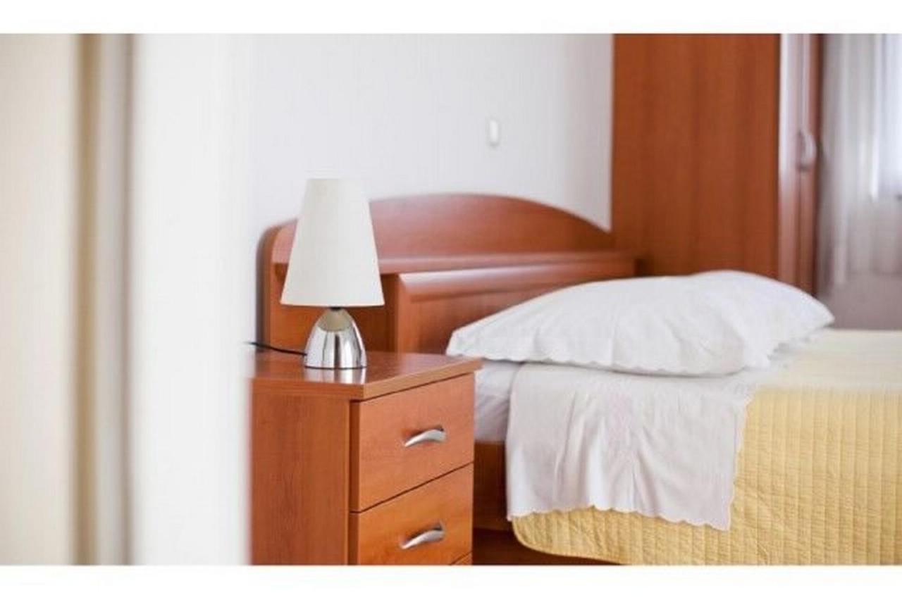 Apartments Mirko Сегет Враница Екстериор снимка