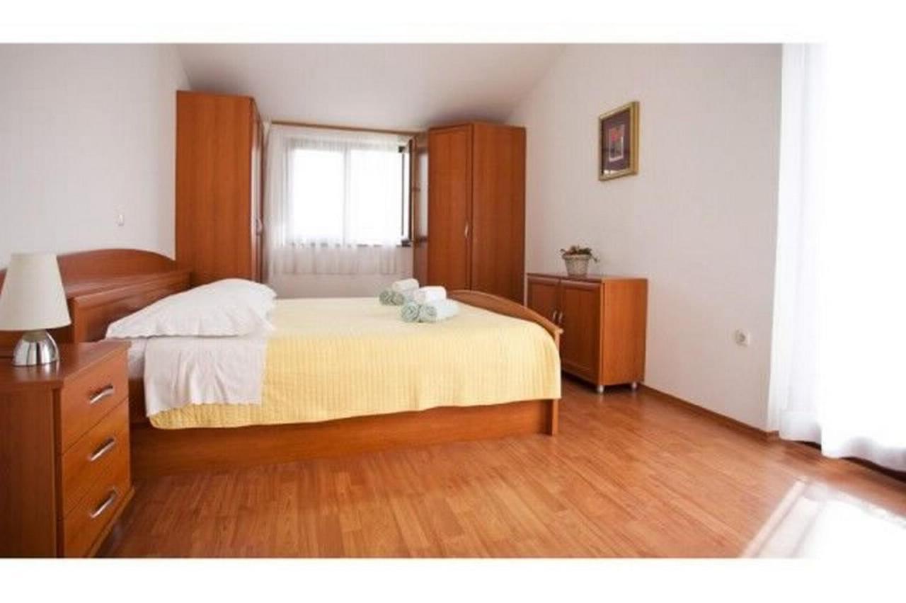 Apartments Mirko Сегет Враница Екстериор снимка
