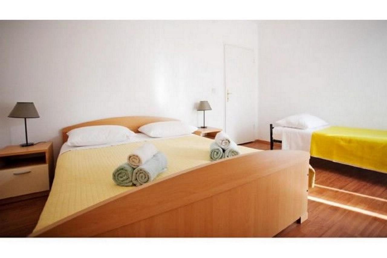 Apartments Mirko Сегет Враница Екстериор снимка