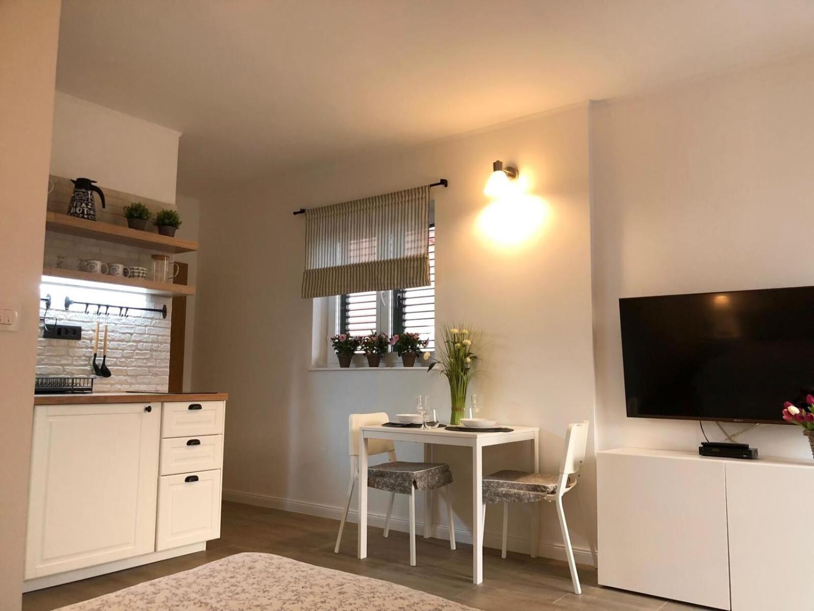 Apartments Mirko Сегет Враница Екстериор снимка