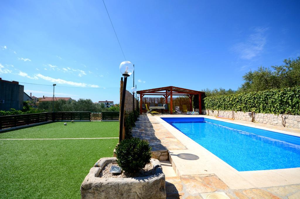 Apartments Mirko Сегет Враница Екстериор снимка